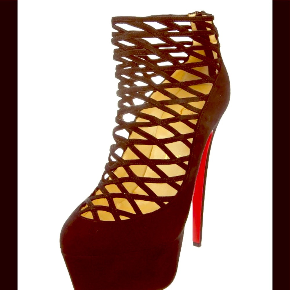 Authentic CHRISTIAN LOUBOUTIN MILEO’s NIB booties